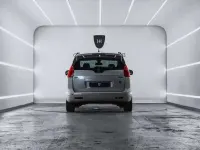 Usado Peugeot 5008 Allure 120 CV (88 kW) 2015 Blanco Monovolumen
