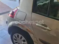 Usado Renault Mégane Authentique 105 CV (77 kW) 2006 Beige Berlina