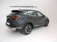 Usado Kia Sportage 115 CV (84 kW) 2022 Gris / plata SUV