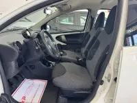 Usado Toyota Aygo City 68 CV (50 kW) 2013 Blanco Utilitario