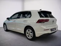 Usado VW Golf VIII Life 130 CV (95 kW) 2022 Blanco Berlina