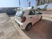 Usado Kia Picanto 67 CV (49 kW) 2019 Blanco Utilitario