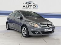 Usado Mercedes B180 109 CV (80 kW) 2011 Beige Monovolumen