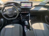Usado Peugeot 2008 GT 136 CV (100 kW) 2024 Gris / plata SUV