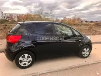 Usado Kia Venga 90 CV (66 kW) 2014 Negro Utilitario
