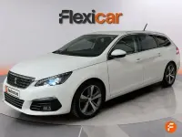 Usado Peugeot 308 SW Allure 130 CV (95 kW) 2018 Blanco Familiar