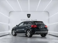 Käytetty Mercedes GLA200 AMG line 136 HP (100 kW) 2017 Sininen Katumaasturi