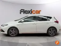 Usado Toyota Auris Hybrid Edition 136 CV (100 kW) 2018 Blanco Berlina