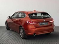 Usado BMW 116 Comfort Edition 136 CV (100 kW) 2022 Naranja Utilitario