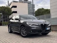 Usado Alfa Romeo Stelvio Sprint 190 CV (139 kW) 2022 Plateado SUV