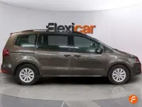 Usado Seat Alhambra Style 150 CV (110 kW) 2021 Marrón Monovolumen