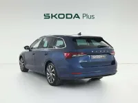 Usado Skoda Octavia Style 150 CV (110 kW) 2022 Azul Familiar