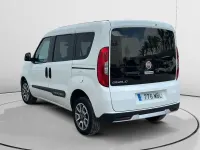 Usado Fiat Doblò Trekking 121 CV (88 kW) 2022 Blanco Monovolumen