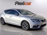 Usado Seat Leon ST Style 131 CV (96 kW) 2020 Gris Familiar