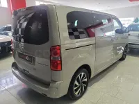 Usado Citroën Spacetourer Shine 150 CV (110 kW) 2019 Gris / plata Monovolumen