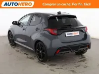 Käytetty Toyota Yaris Hybrid Plus 131 HP (96 kW) 2026 Harmaa Viistoperä