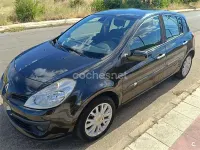 Usado Renault Clio II Authentique 85 CV (62 kW) 2008 Negro Berlina