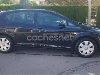 Usado Seat Leon Reference 105 CV (77 kW) 2007 Negro Utilitario