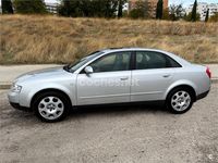 Usado Audi A4 Sport 170 CV (125 kW) 2003 Gris / plata Berlina