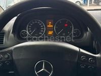 Usado Mercedes A160 82 CV (60 kW) 2010 Beige Monovolumen
