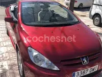 Usado Peugeot 307 CC Sport 180 CV (132 kW) 2005 Granate Descapotable