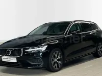 Usado Volvo V60 Core 197 CV (144 kW) 2022 Negro Familiar