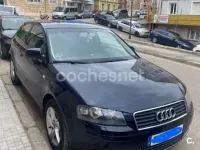 Usado Audi A3 Ambition 102 CV (75 kW) 2004 Negro Utilitario