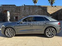 Usado Audi Q8 Sport 286 CV (210 kW) 2022 Gris / plata SUV