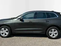 Usado Volvo XC60 Momentum 197 CV (144 kW) 2022 Gris SUV