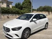 Usado Mercedes B180 116 CV (85 kW) 2020 Blanco Utilitario