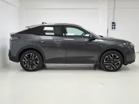 Usado Peugeot 3008 Allure 136 CV (100 kW) 2025 Gris SUV