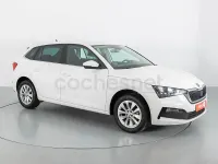 Usado Skoda Scala Ambition 95 CV (69 kW) 2023 Blanco Utilitario