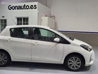 Usado Toyota Yaris Active 69 CV (50 kW) 2019 Blanco Berlina
