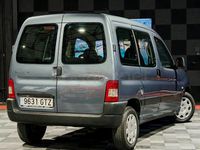 Usado Peugeot Partner Tepee 75 CV (55 kW) 2010 Gris / plata Monovolumen
