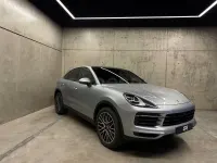 Usado Porsche Cayenne 462 CV (339 kW) 2021 Gris / plata SUV