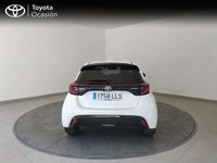 Usado Toyota Yaris Hybrid Style 116 CV (85 kW) 2020 Blanco classic Berlina