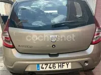 Usado Dacia Sandero Base 75 CV (55 kW) 2011 Beige Berlina