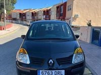 Usado Renault Modus Dynamique 82 CV (60 kW) 2006 Negro Monovolumen