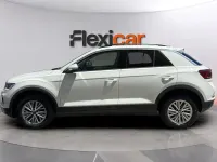 Usado VW T-Roc 116 CV (85 kW) 2025 Blanco SUV