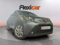 Nuevo Toyota Aygo X 72 CV (52 kW) 2025 Gris SUV