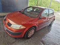 Usado Renault Mégane II Dynamique 120 CV (88 kW) 2003 Rojo Berlina
