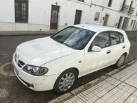 Usado Nissan Almera 112 CV (82 kW) 2004 Blanco Berlina