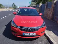 Usado Opel Astra Selective 105 CV (77 kW) 2017 Rojo Berlina