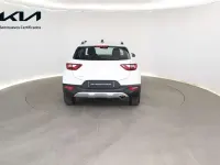 Usado Kia Stonic 114 CV (83 kW) 2025 Blanco SUV