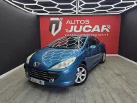 Usado Peugeot 307 CC 110 CV (80 kW) 2007 Azul Descapotable