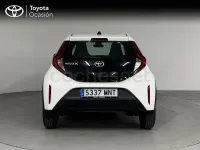 Usado Toyota Aygo X Play 72 CV (52 kW) 2024 Blanco SUV