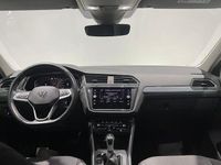 Usado VW Tiguan Life 150 CV (110 kW) 2022 Gris SUV