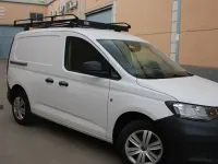 Usado VW Caddy 75 CV (55 kW) 2021 Blanco Monovolumen