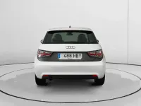 Usado Audi A1 Attraction 105 CV (77 kW) 2011 Blanco Utilitario