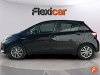 Usado Toyota Yaris Hybrid Active 100 CV (73 kW) 2019 Negro Berlina